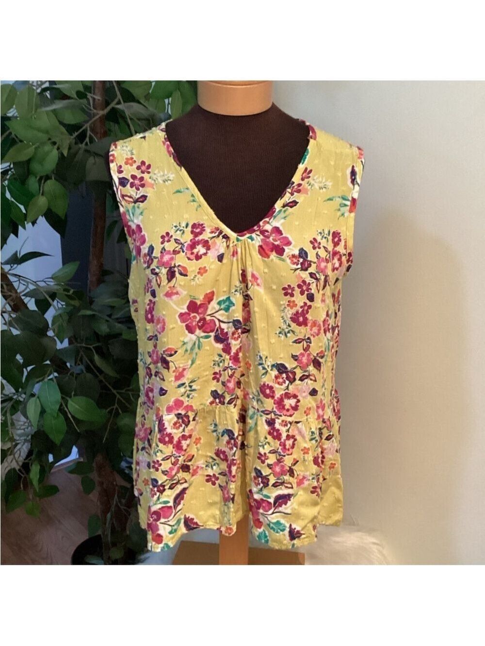 Ava James drop waist floral tank top Woman’s size XL v neck colorful